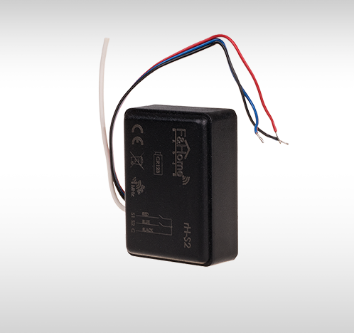Bateryjny nadajnik dwukanałowy