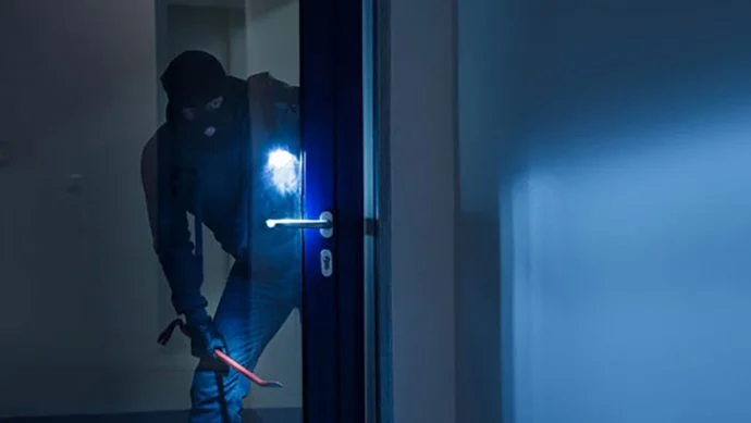 Jak zabezpieczyć dom przed włamaniem przy wykorzystaniu najnowszych zdobyczy techniki?